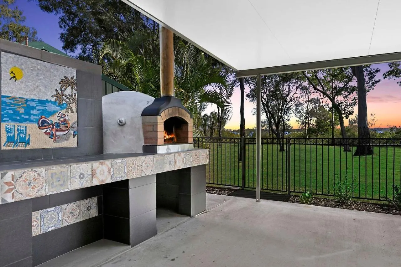 Casa Del Mare Villa Burrum Heads Holiday home